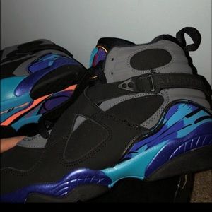 Aqua 8’s
